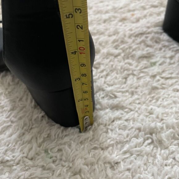 NEW Size 8 Strap‎ Sandals - Picture 6 of 12